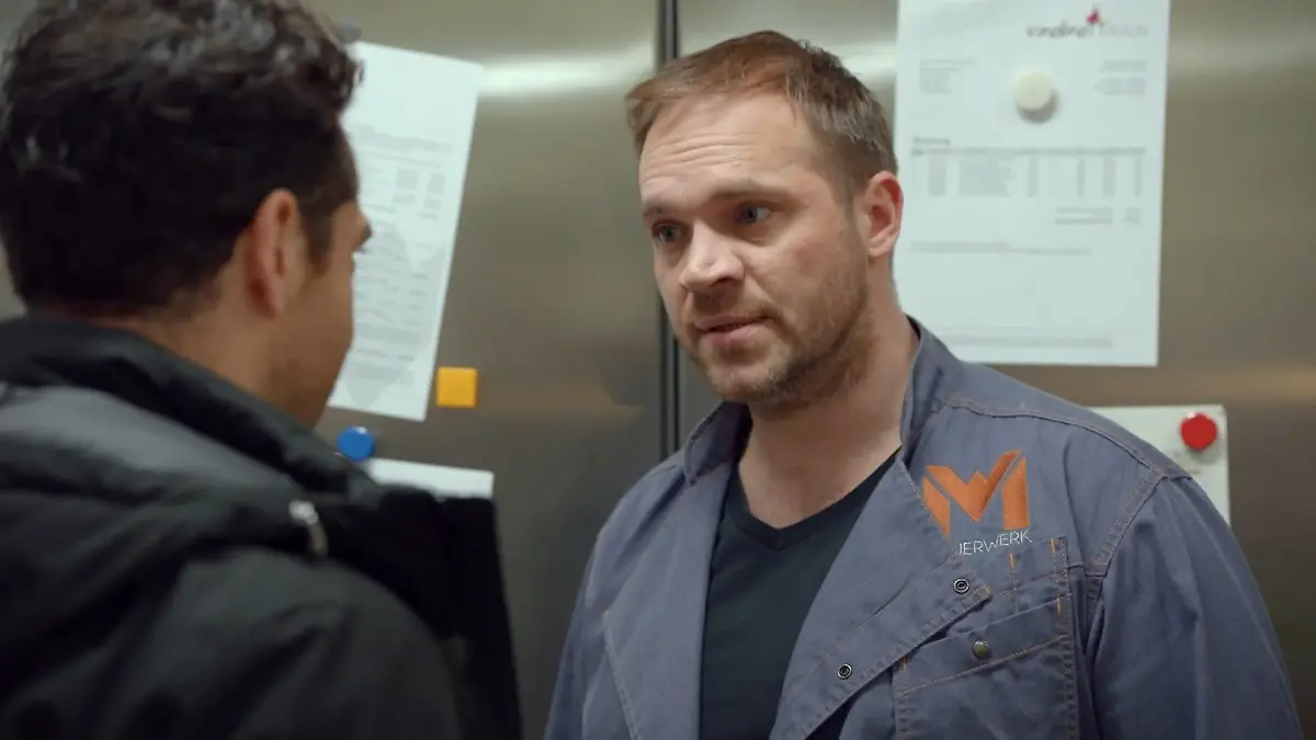 Erik macht Carlos eine eindeutige Ansage.