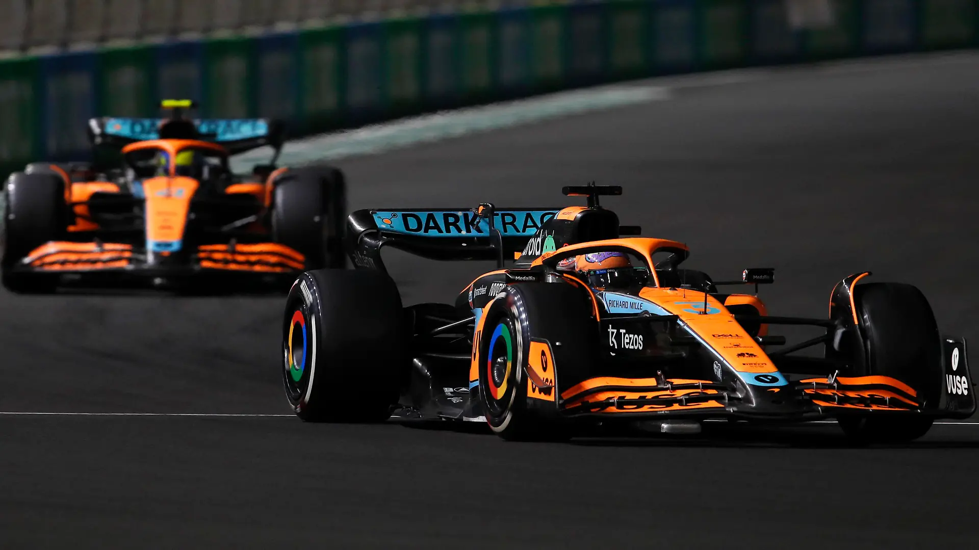 Formula 1 2022: Saudi Arabian GP JEDDAH STREET CIRCUIT, SAUDI ARABIA - MARCH 27: Daniel Ricciardo, McLaren MCL36, leads Lando Norris, McLaren MCL36 during the Saudi Arabian GP at Jeddah Street Circuit on Sunday March 27, 2022 in Jeddah, Saudi Arabia. Photo by Zak Mauger / LAT Images Images PUBLICATIONxINxGERxSUIxAUTxHUNxONLY GP2202_163206_54I6598