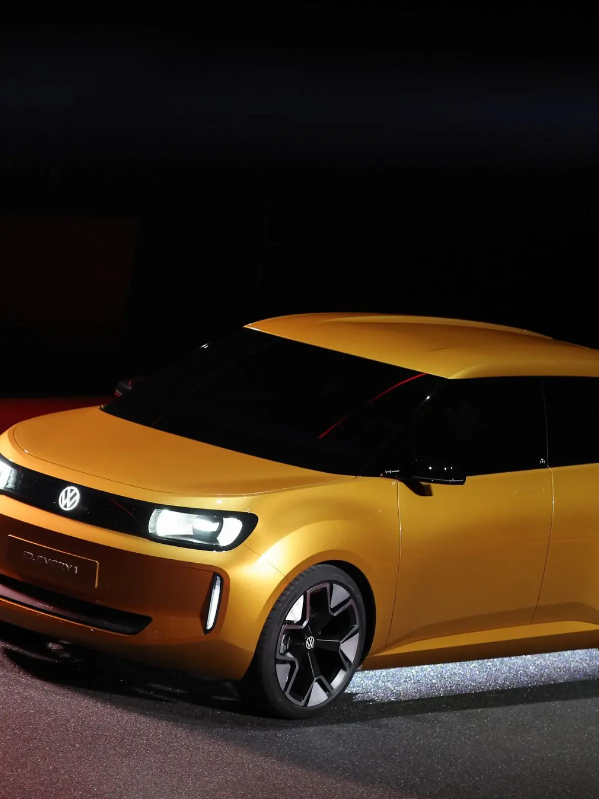 Bild zu: "VW präsentiert neuen E-Flitzer!"
