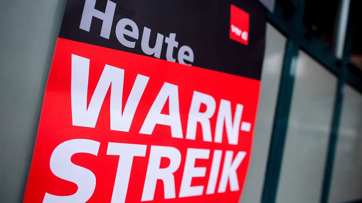 Verdi hat Beschäftigte in Kliniken, Rettungsstellen und Pflegeheimen zu Warnstreiks aufgerufen. (Archivbild)