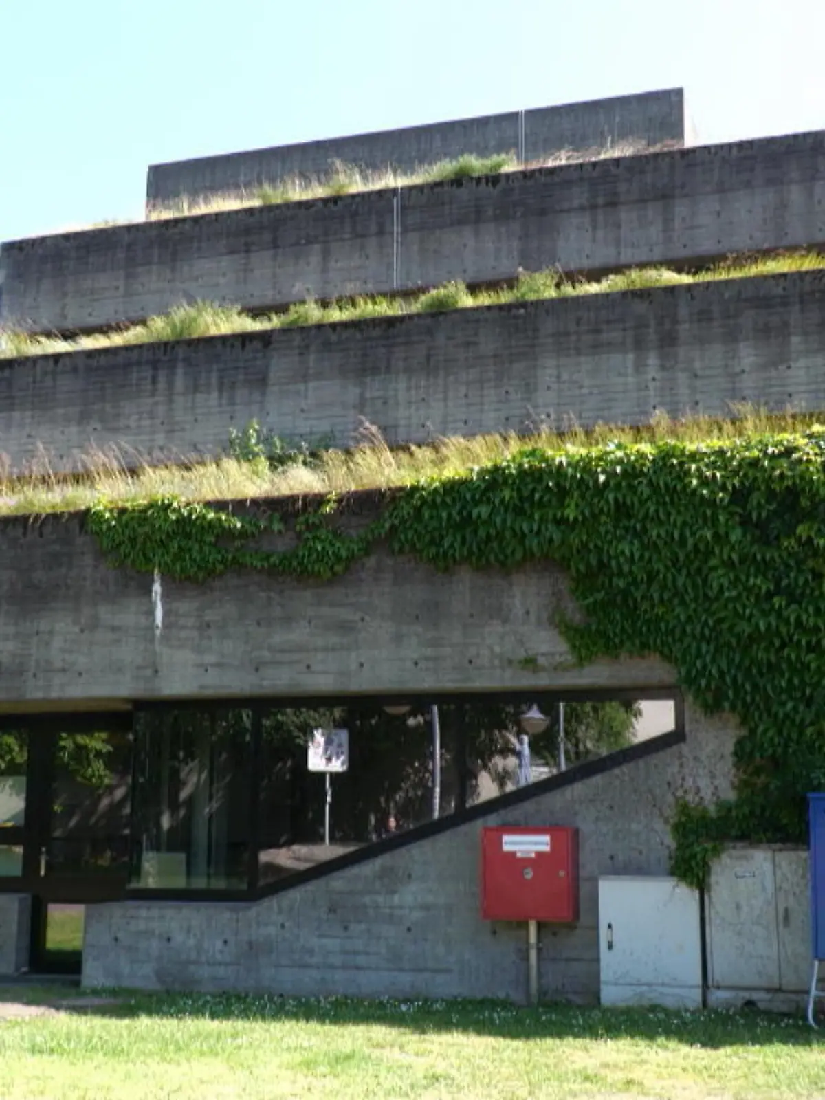 Bild zu: "Architekt ist sauer"