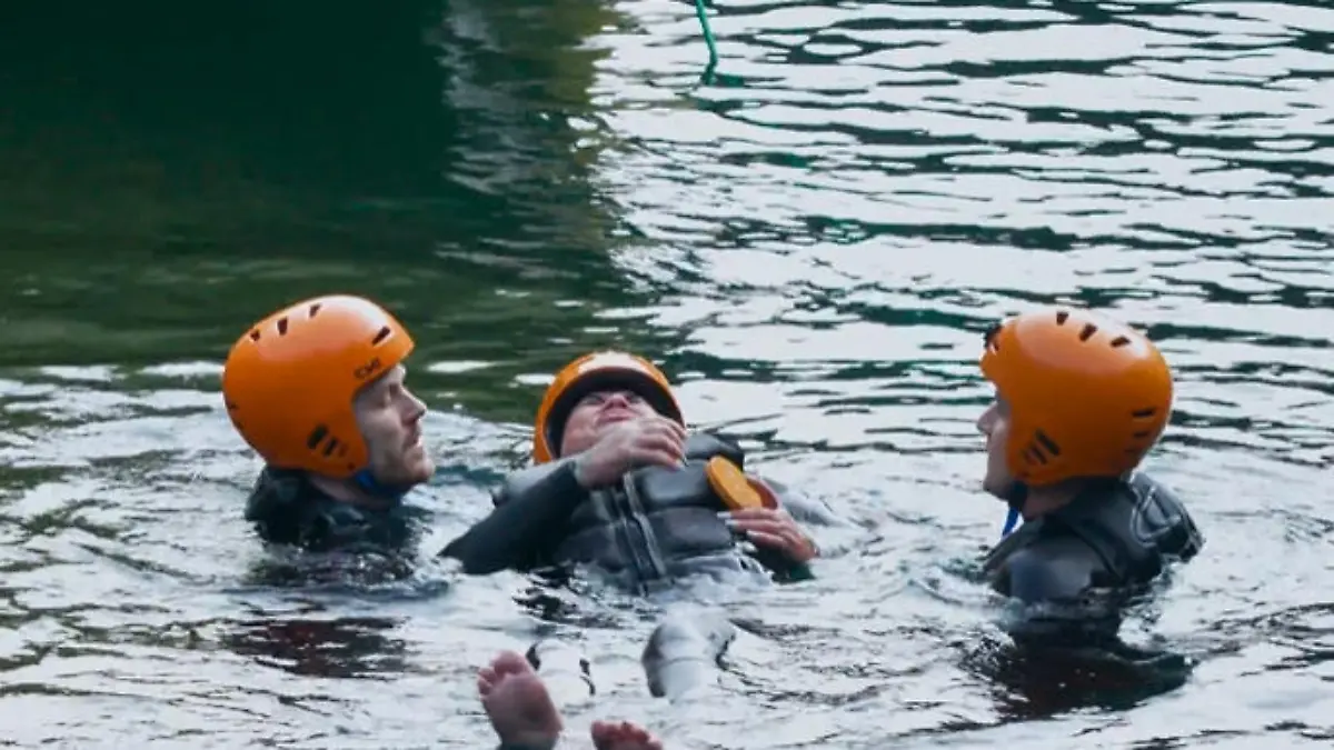Iris Klein stürzt bei ,,Couple-Challenge" auf ihre Brust! Während Team-Challenge