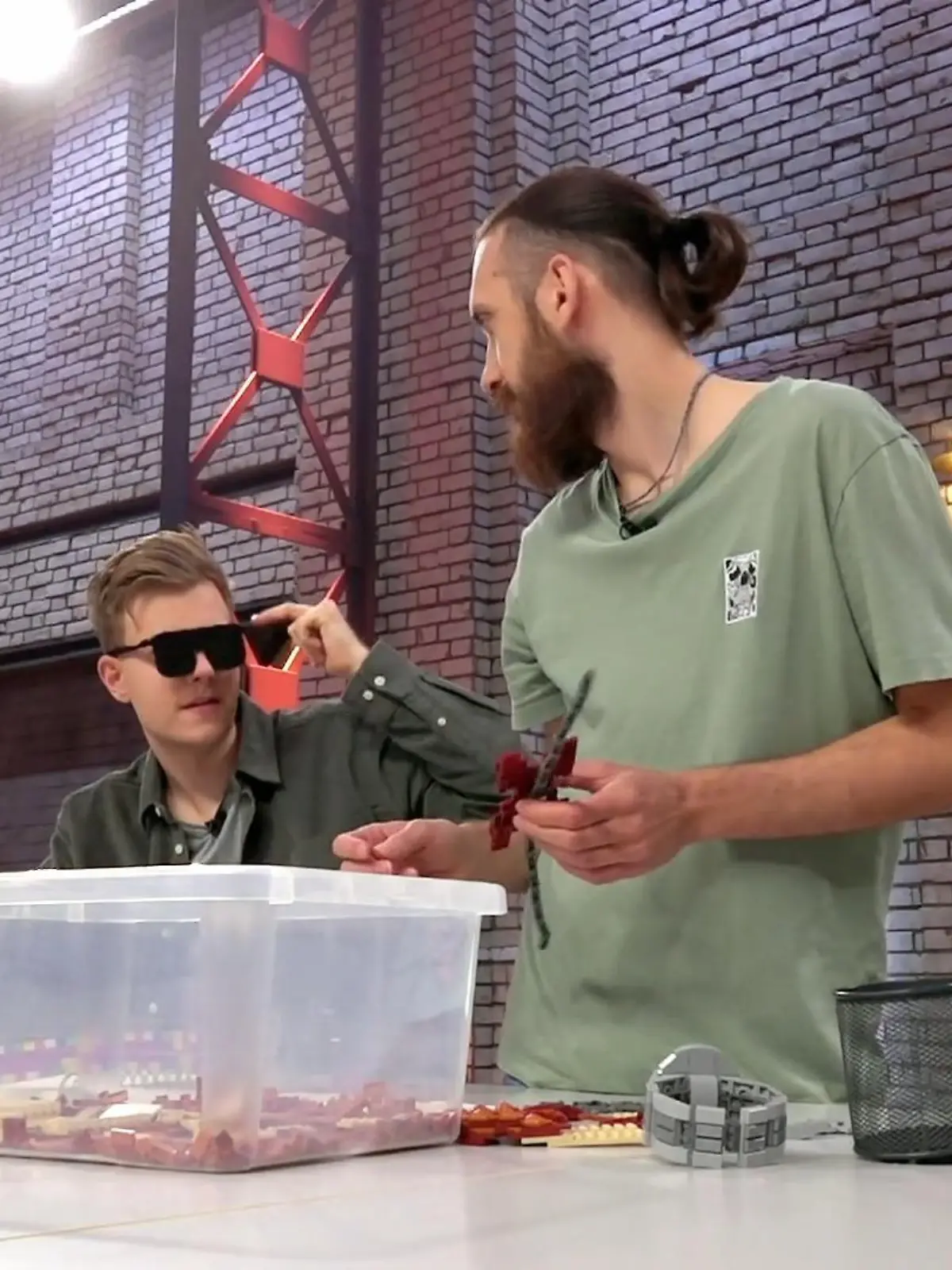 Bild zu: "Schaffen die Teams die knifflige Aufgabe?"