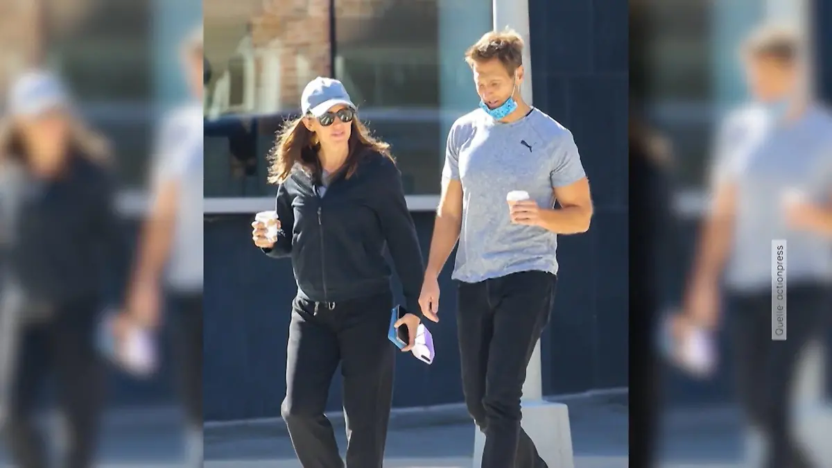 Jennifer Garner ist eigentlich mit John Miller zusammen