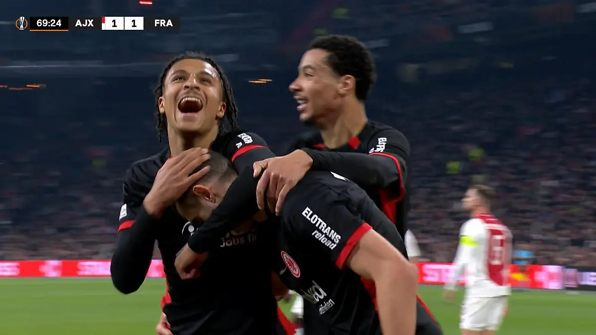 Führung durch Ellyes Skhiri Plötzlich Eintracht-Tor!