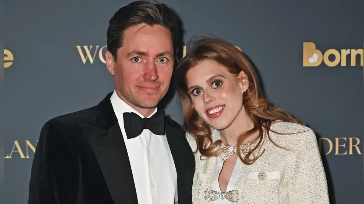 Prinzessin Beatrice zeigte sich mit Gatte Edoardo Mapelli Mozzi erstmals seit der Geburt ihrer zweiten Tochter öffentlich.