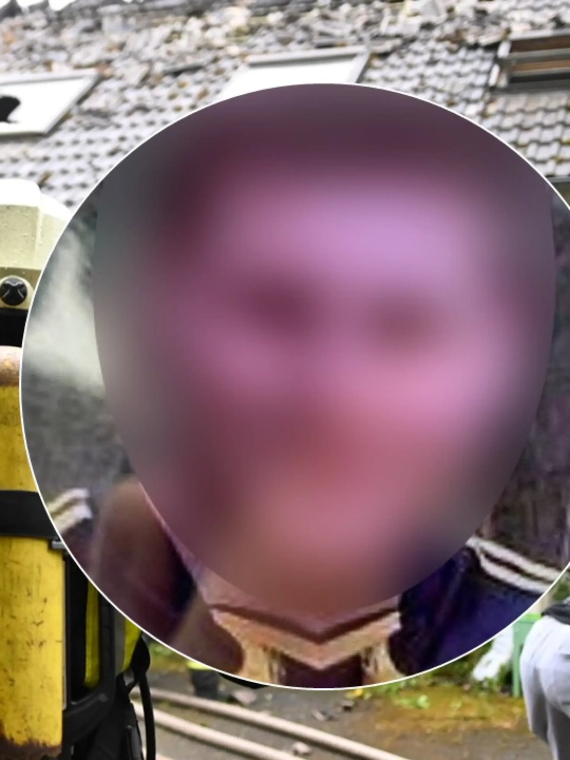 Familienvater Stephan W. (34) steht vor Gericht: Er soll versucht haben, seine Ehefrau und zwei seiner drei Kinder zu erstechen und das Haus abzufackeln.