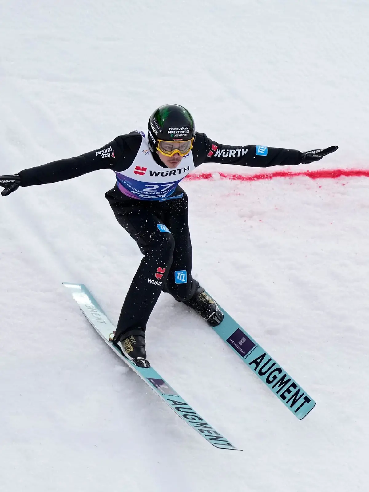 Bild zu: "Irrer Grund! Deutscher Skisprung-Star kann nicht starten"