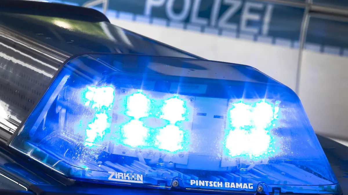 Der Schaden wird von der Polizei auf etwa 10.000 Euro geschätzt. (Symbolbild)