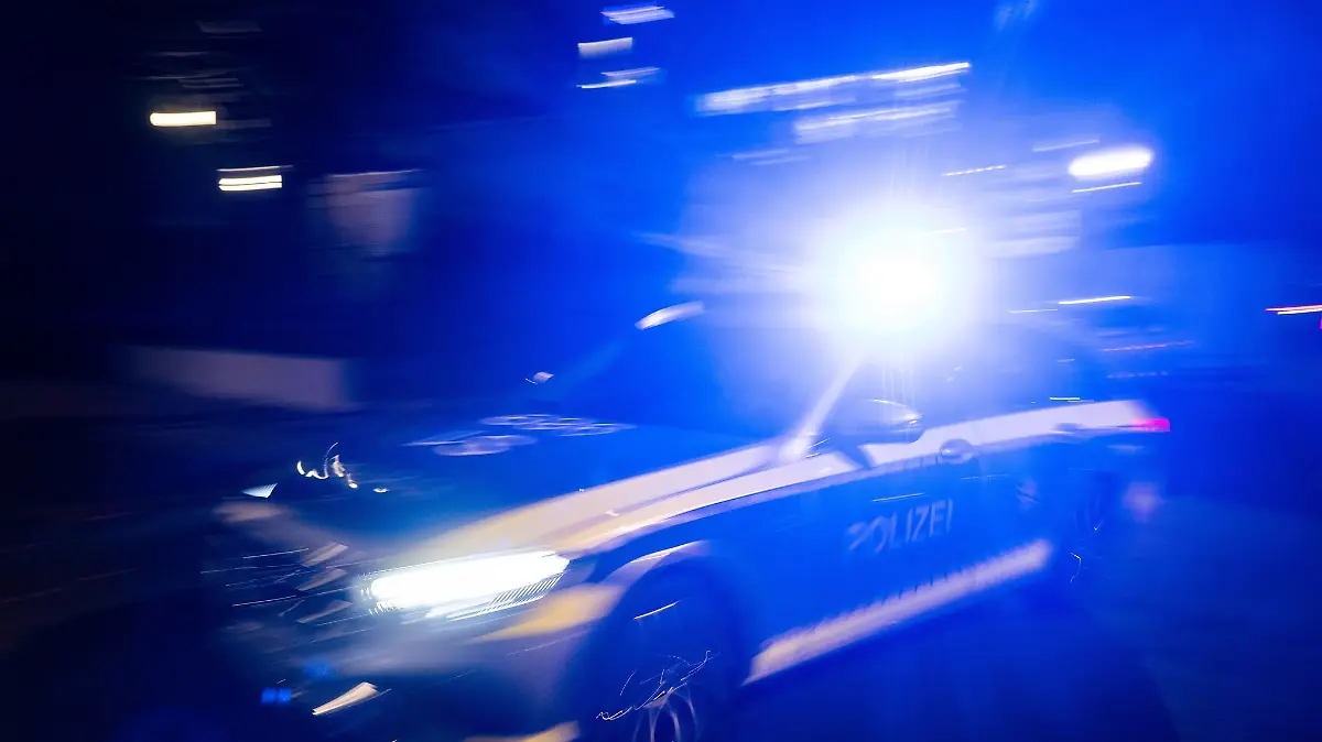 Ein 21-Jähriger wurde bei einem Messerangriff im Kreis Esslingen schwer verletzt. (Symbolbild)