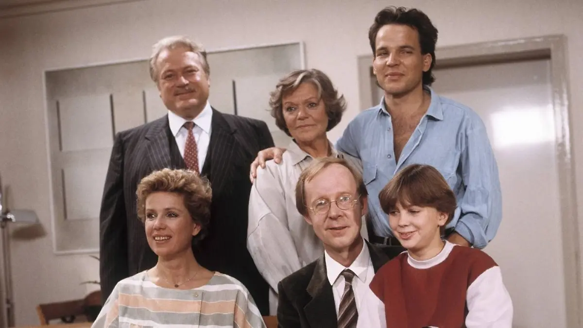 „Diese Drombuschs” ist eine der großen deutschen Serien der 80er. 