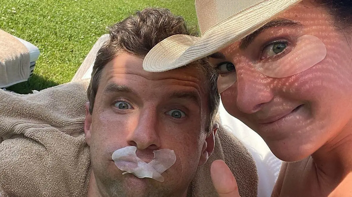 Thomas Müller und Ehefrau Lisa verbringen aktuell ihren Sommerurlaub.