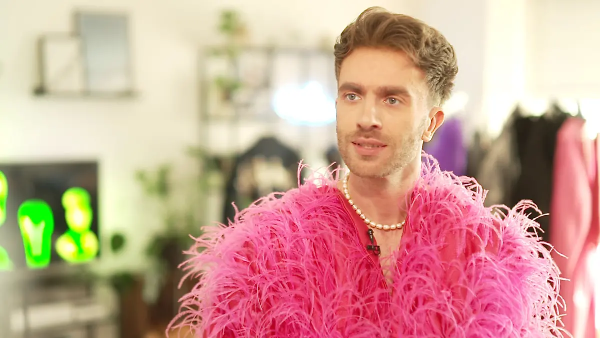 Typische Männer- oder Frauenmode gibt es für Felix Nieder nicht. Das Model zieht an, worauf er Lust hat. 