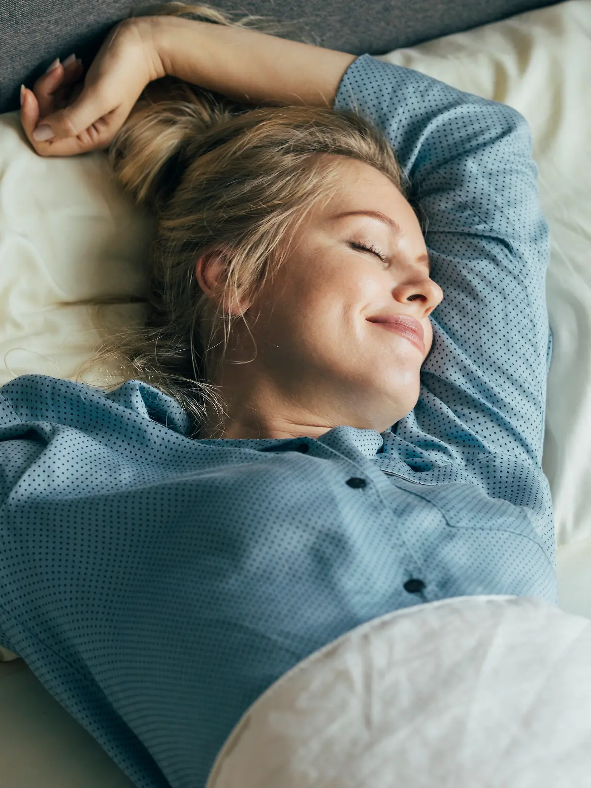 Beruflicher Stress, Geldsorgen und das aktuelle Weltgeschehen bringen uns um den Schlaf. 