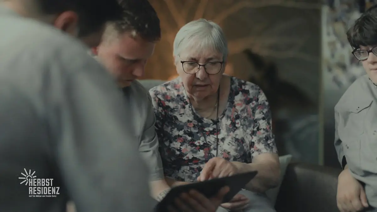 Tolle Idee der Azubis Ein Erinnerungsvideo gegen Demenz