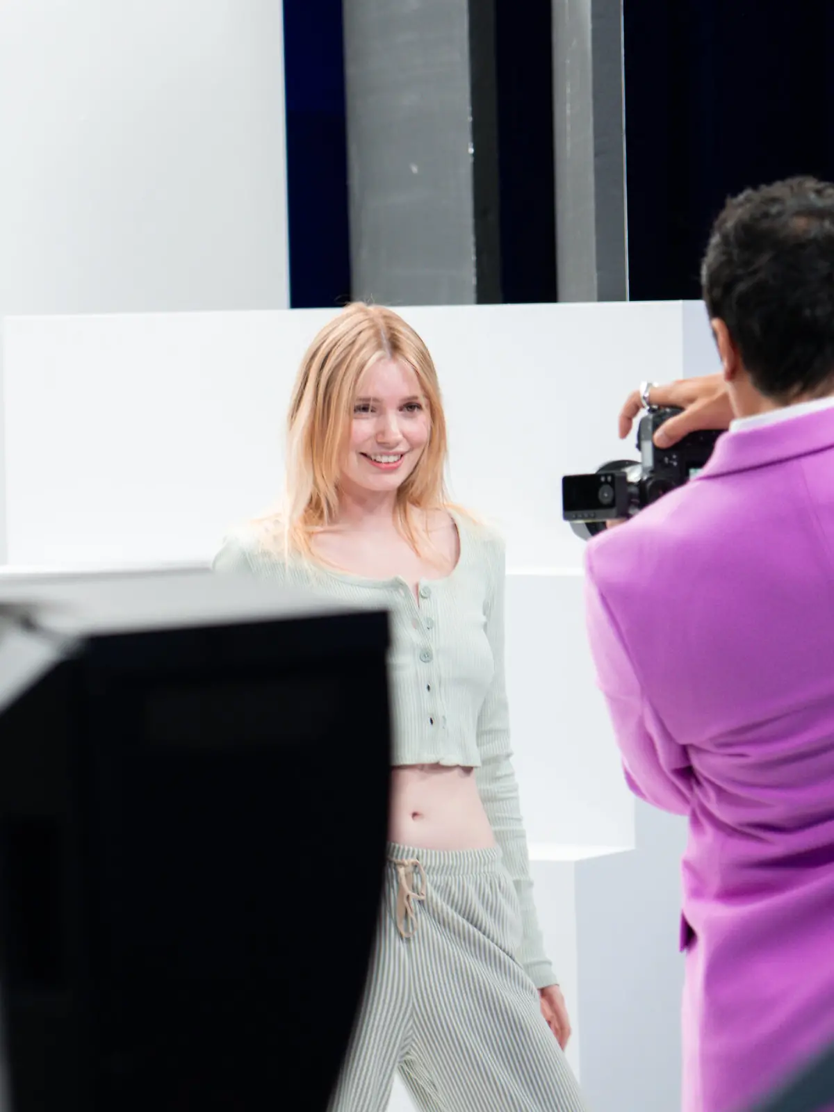 Fotograf Yu Tsai schießt eim Sedcard-Fotoshooting über das Ziel hinaus. 