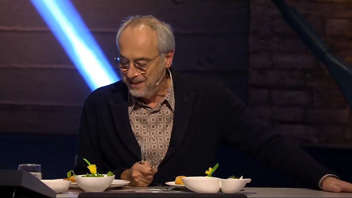 Laura muss Bruce ermahnen Lecker Schnitzel