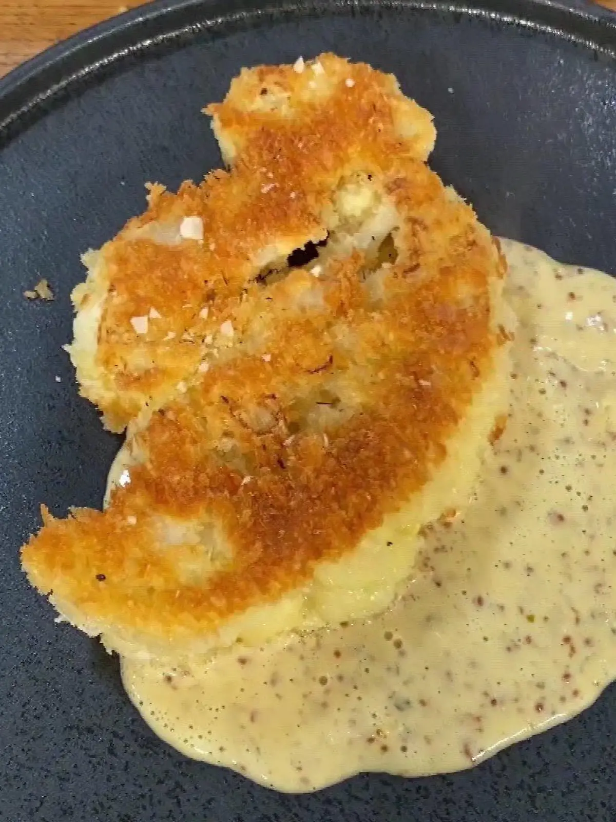 Blumenkohlsteak mit Zitronen-Senf-Sauce von Steffen Henssler