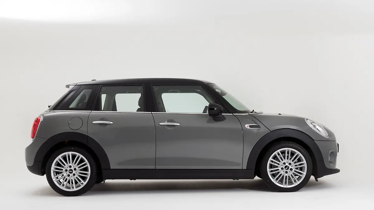 2017 Mini Cooper 5 door. (National Motor Museum/Heritage Images)