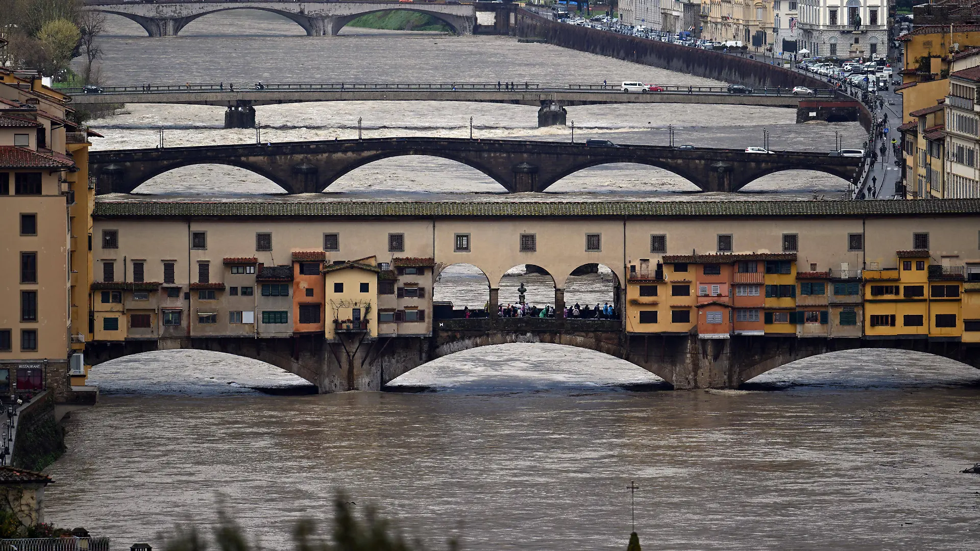 Für den Fluss Arno gilt seit Freitag (14.) Alarmstufe Orange. Der Flusslauf liegt vollständig in der Toskana.