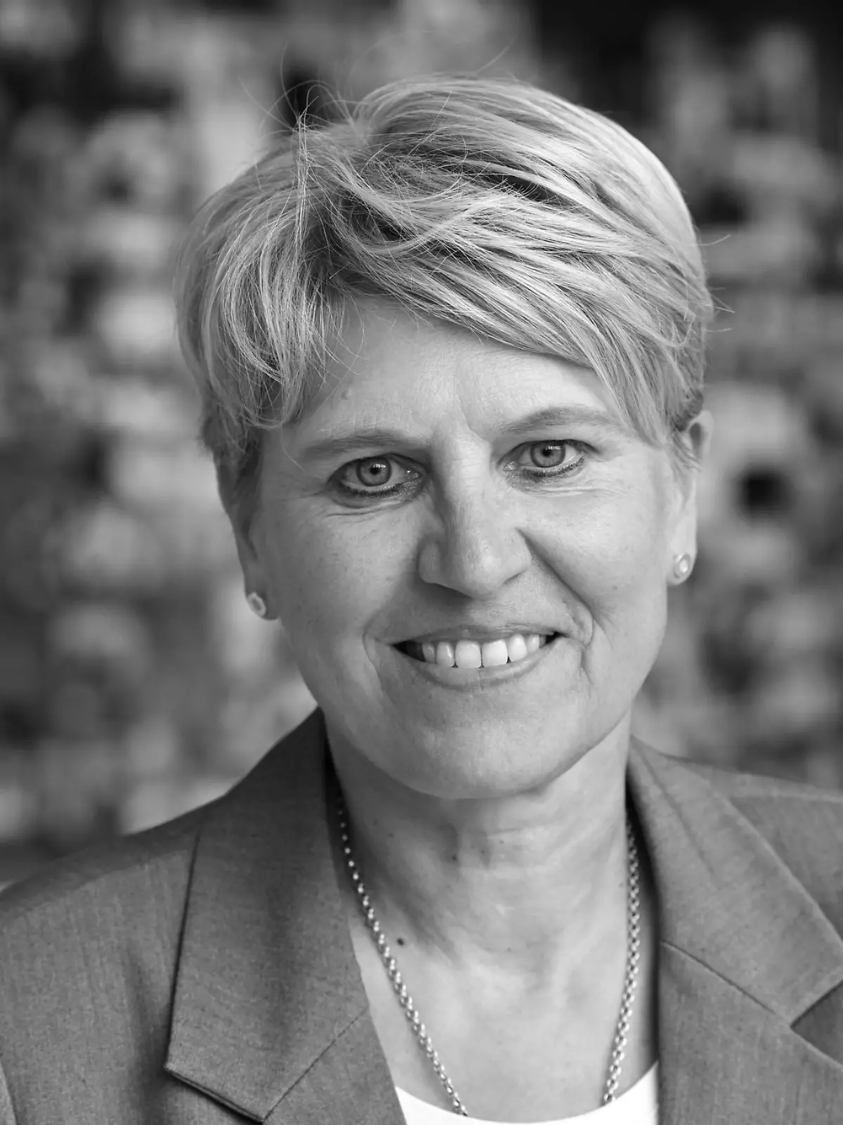Bild zu: "Trauer um deutsche Fußball-Legende Doris Fitschen"