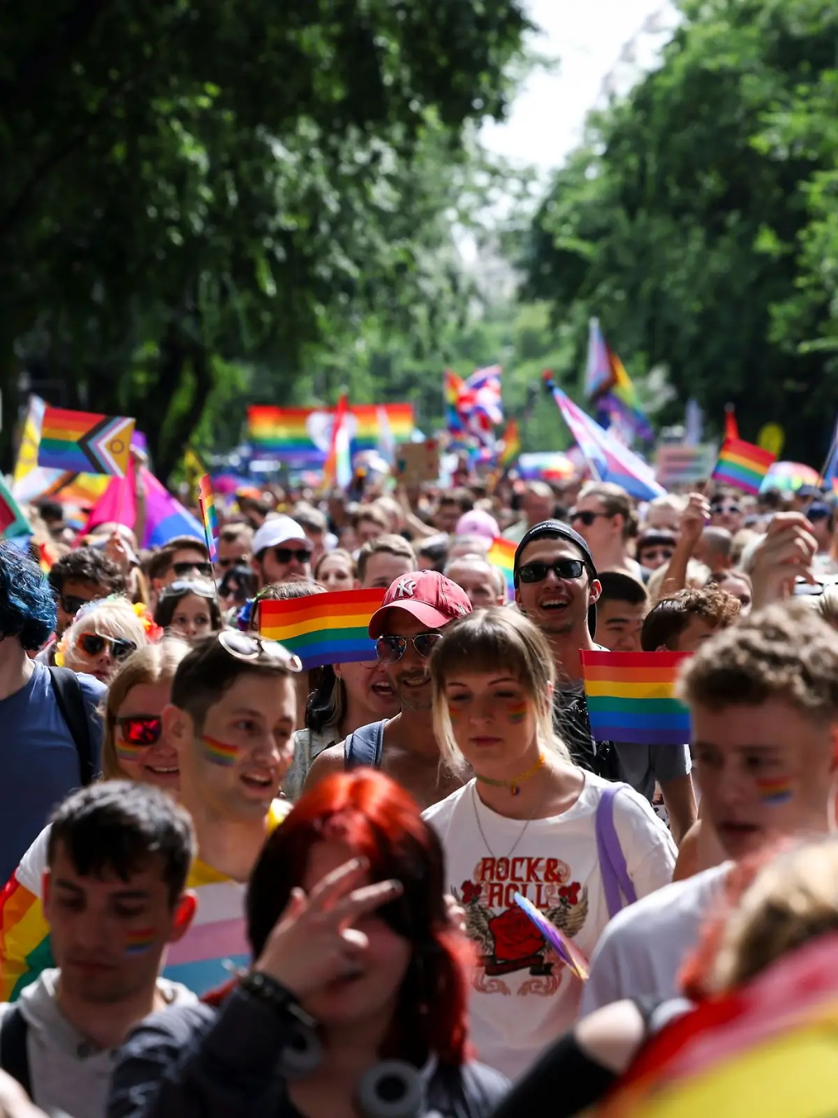 Bild zu: "Ungarische Regierung will Pride-Parade verbieten
"