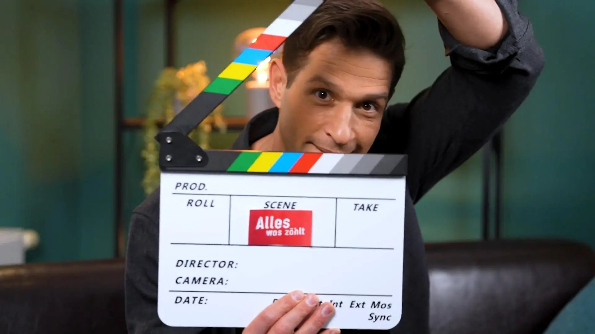 Was das für seine Rolle Deniz bedeutet: Erholt und inspiriert: Igor  Dolgatschew ist zurück bei AWZ