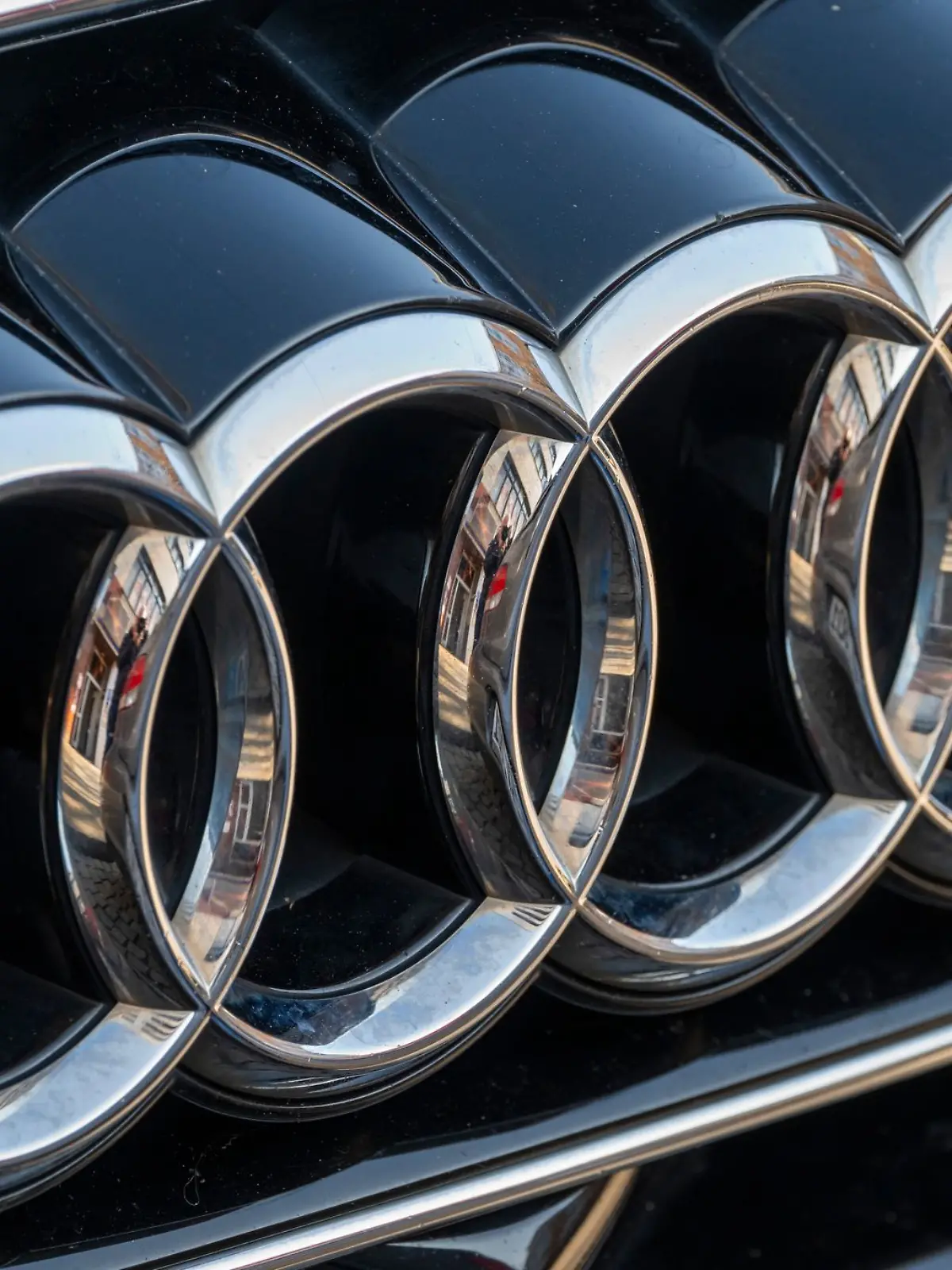 Bild zu: "Audi streicht 7.500 Jobs und kürzt Prämie"