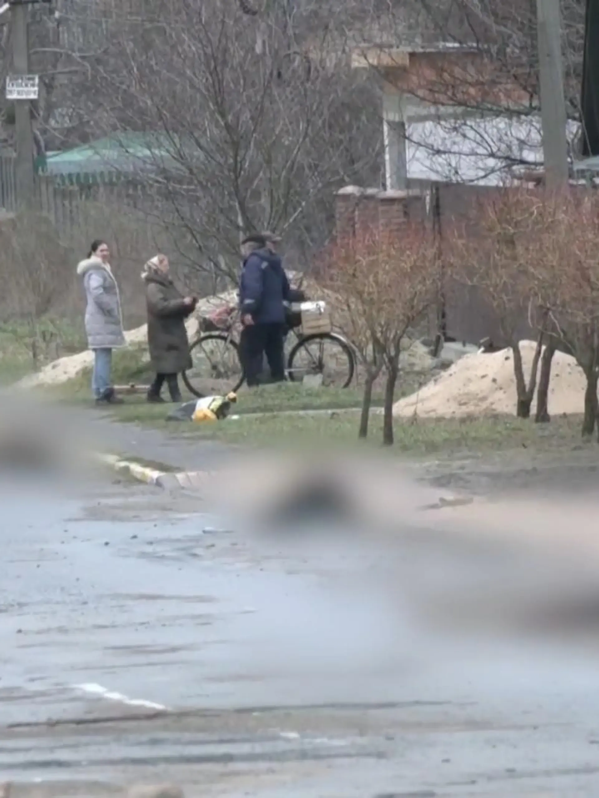 Bild zu: "Tote auf den Straßen von Butscha"