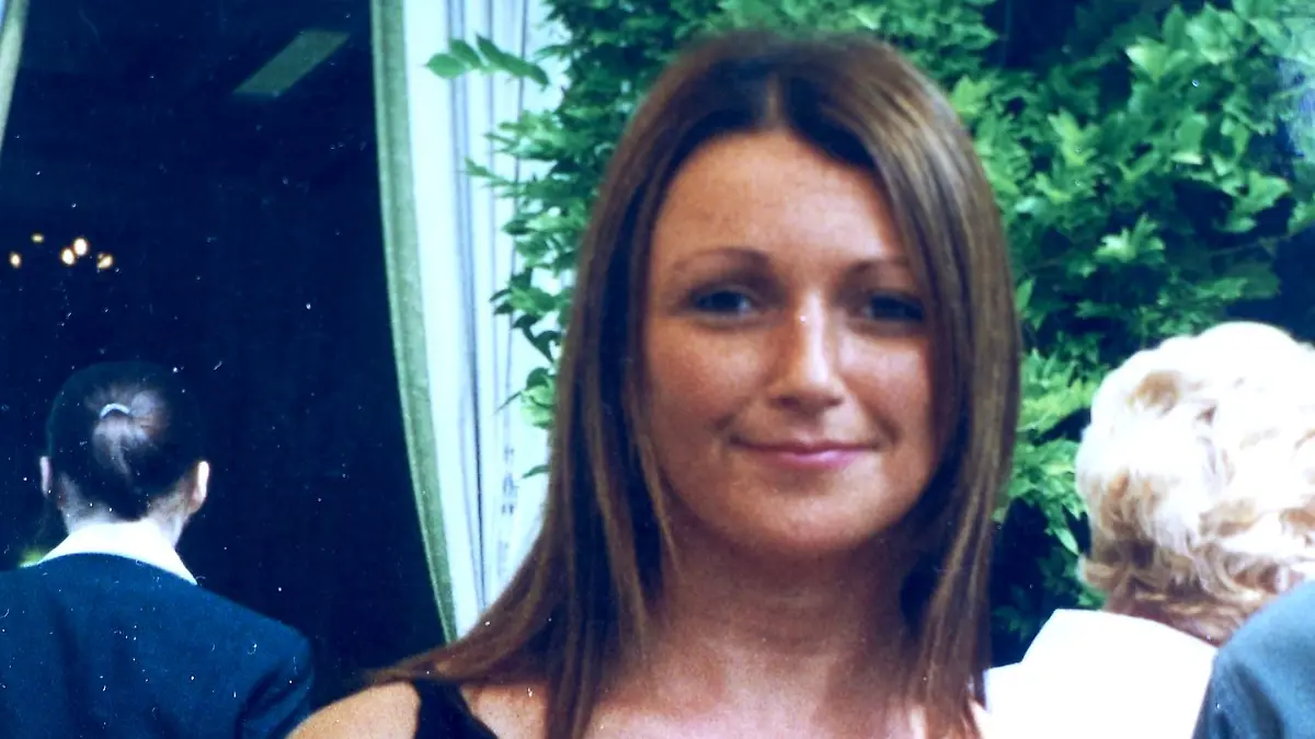Das war Claudia Lawrence an ihrem 30. Geburtstag. 