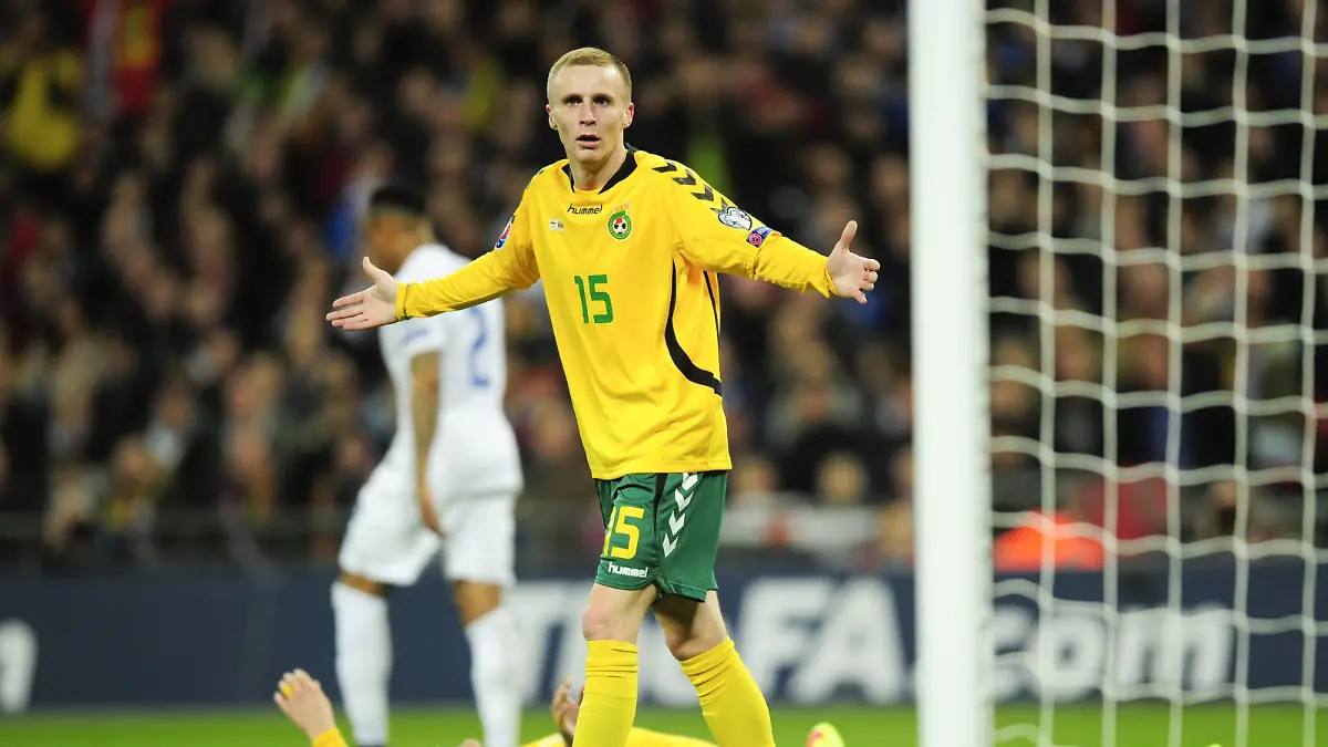 Mandatory Credit: Photo by Joe Toth/BPI/Shutterstock 4588592y Karolis Chvedukas of Lithuania reacts after his side were not awarded a penalty 2016 UEFA European Championship, EM, Europameisterschaft Qualifying Group E England v Lithuania Wembley Stadium, London, Britain- 27 Mar 2015 EDITORIAL USE ONLY 2016 UEFA European Championship Qualifying Group E England v Lithuania Wembley Stadium, London, Britain- 27 Mar 2015 EDITORIAL USE ONLY PUBLICATIONxINxGERxSUIxAUTXHUNxGRExMLTxCYPxROMxBULxUAExKSAxONLY Copyright: xJoexToth/BPI/Shutterstockx 4588592y