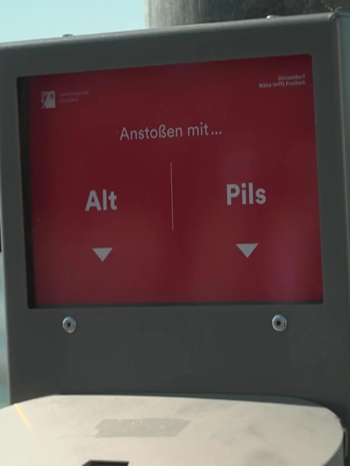Bild zu: "Aschenbecher zum Abstimmen"