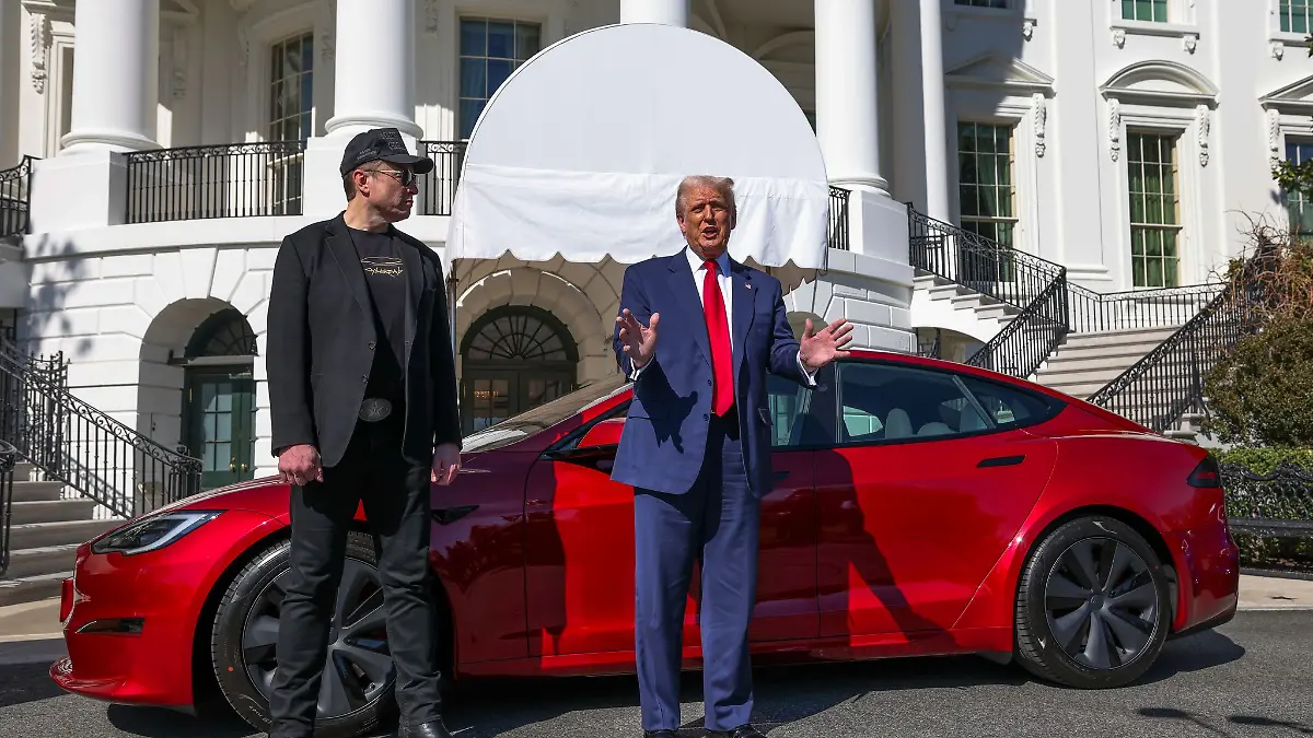 Justizministerin erhebt Anklage gegen Kritiker, die Teslas anzünden (Archivbild)