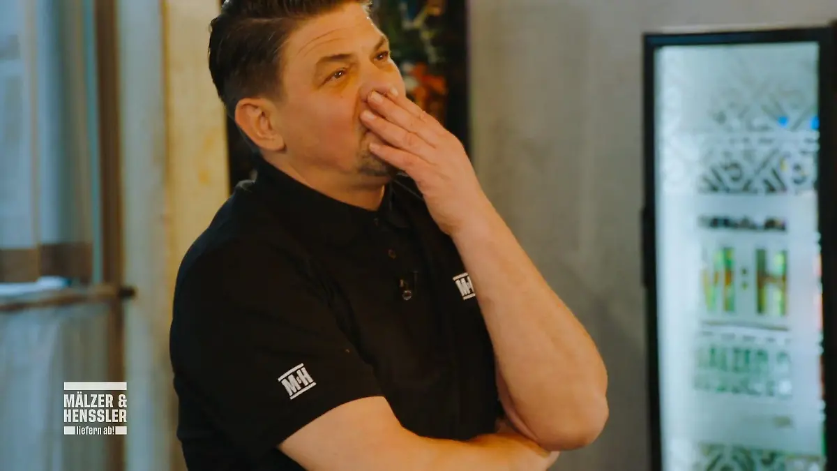 Selfie statt eines Bildes vom Tisch Was ist denn das?