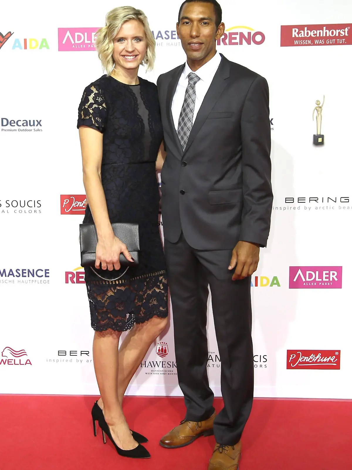 Laura Ludwig mit Freund Imornefe 'Morph' Bowes bei der 11. Verleihung der Goldenen Bild der Frau 2017 im Cruise Center Steinwerder. Hamburg, 21.10.2017
