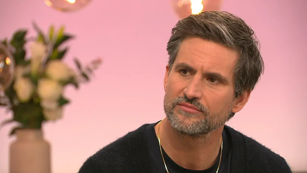 „Ich habe ständig Ängste als Vater zu versagen“ Offene Worte von Schauspieler Tom Beck
