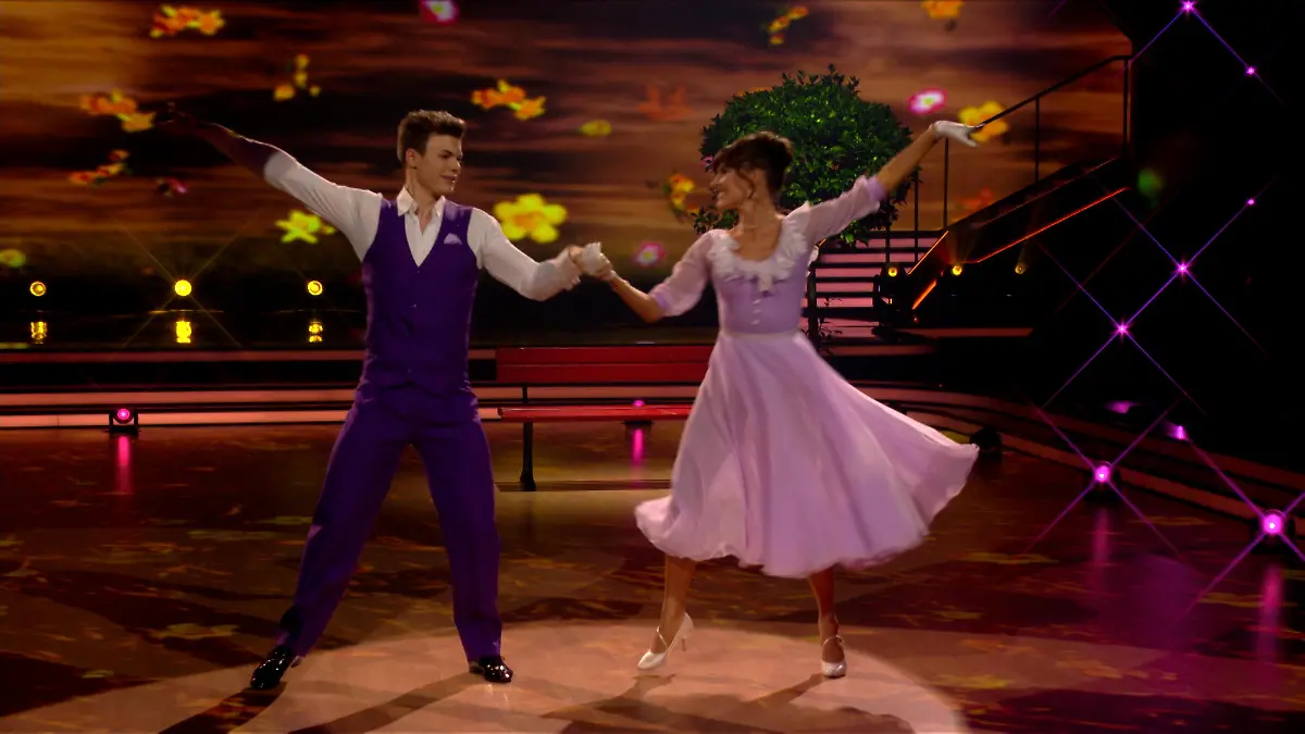 Taliso Engel verzaubert Motsi mit dem Slowfox – „Zuckersüß” „Let’s Dance”-Show 4