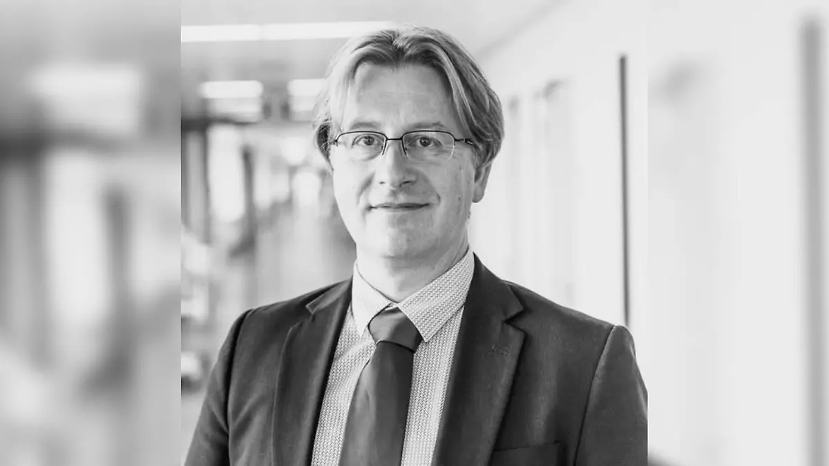 Dr. Jochen Hinkelbein stirbt bei Flugzeugabsturz