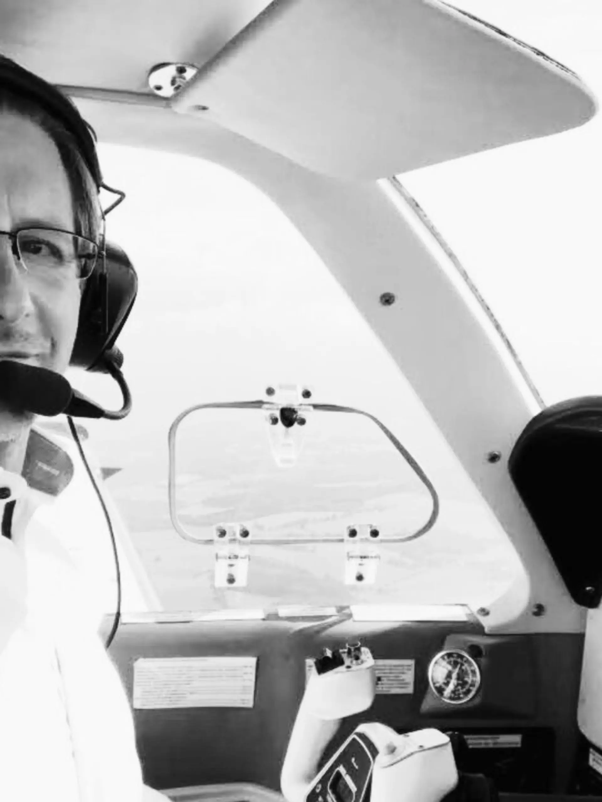 Bild zu: "Riesiger Schock! Jetzt ist klar, wer der Tote aus dem abgestürzten Flugzeug ist"
