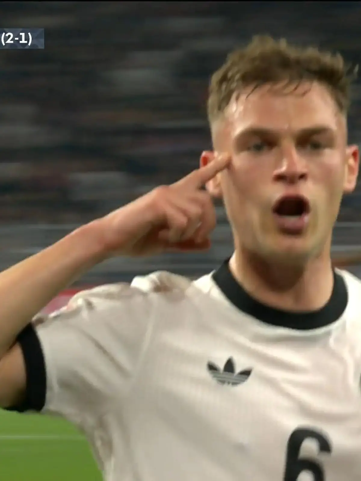 Bild zu: "Joshua Kimmich trifft per Elfmeter und lässt Dortmund beben"