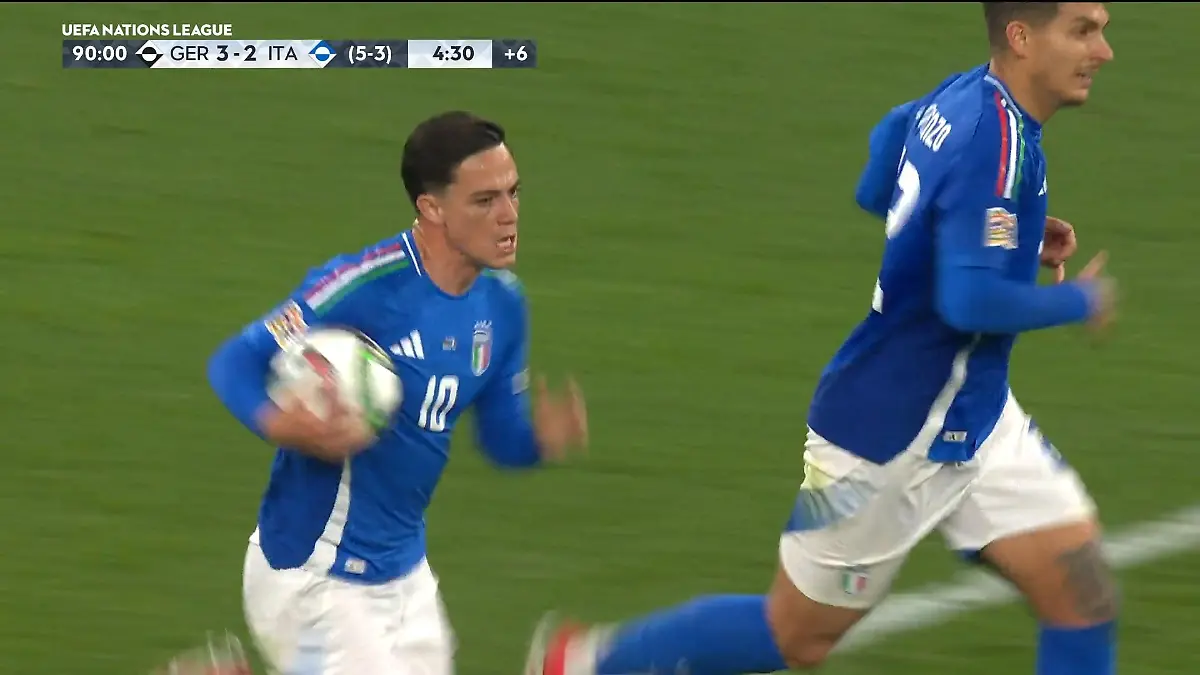 Raspadori macht es mit 3:3-Ausgleich noch mal spannend Deutschland gegen Italien - Highlights