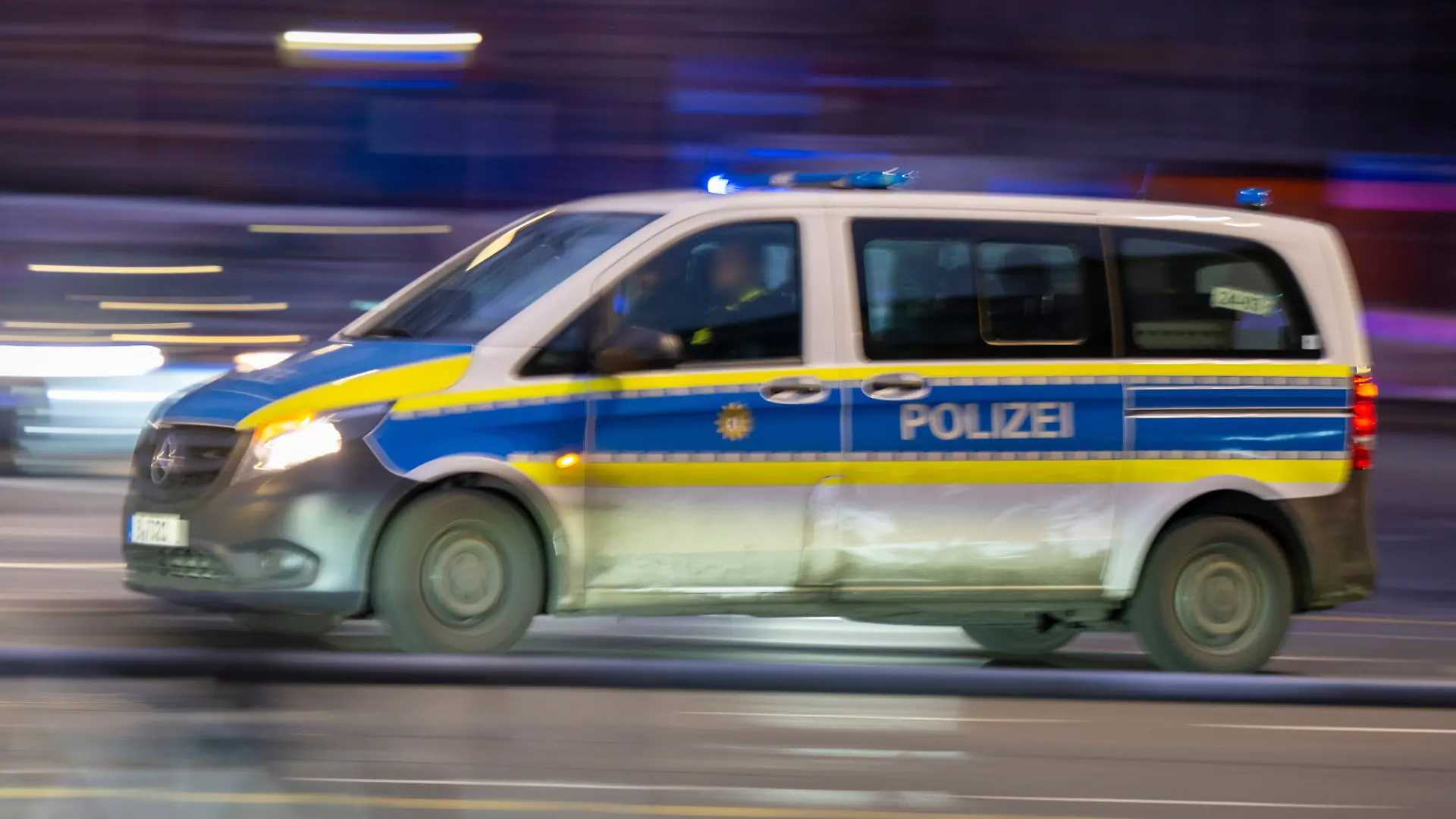 Polizeieinsatz (Symbolfoto) 