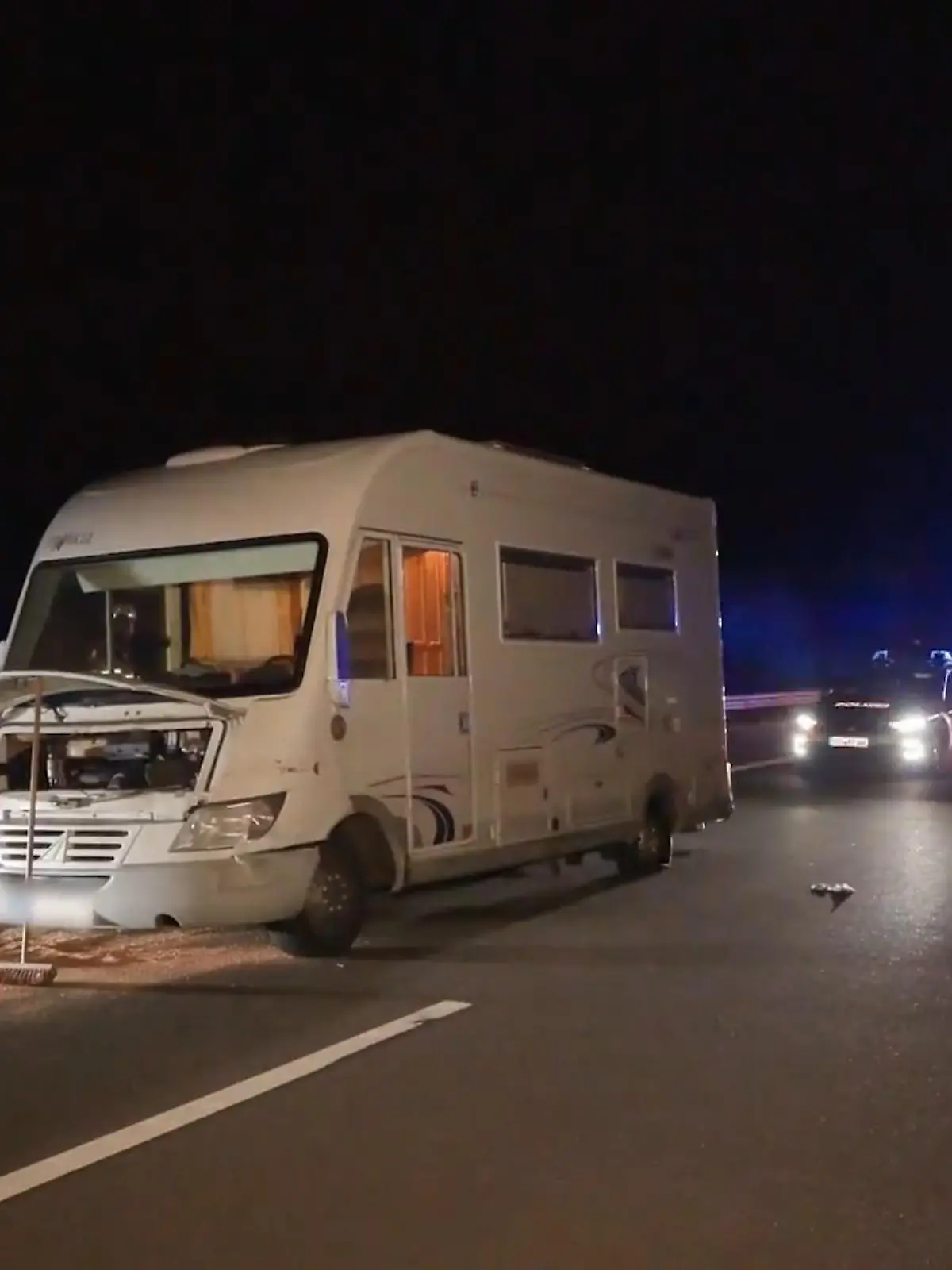 Bild zu: "Polizei stoppt Wohnmobil mit Schüssen auf wilder Irrfahrt"