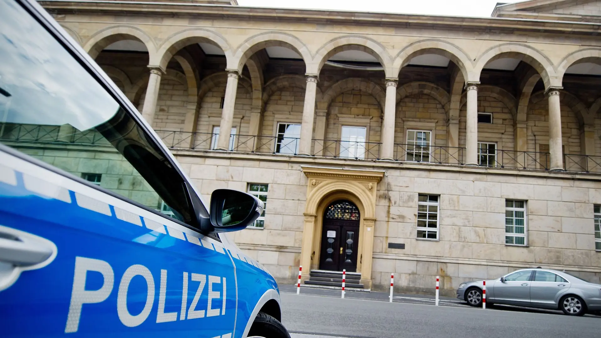 Bürokauffrau wegen Kindesmissbrauchs vor Gericht