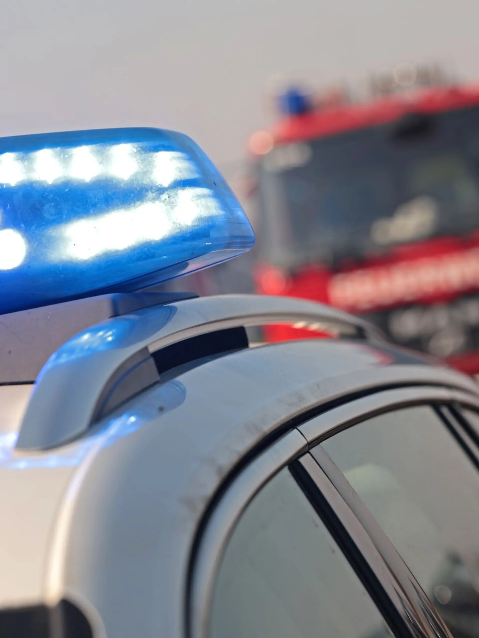 Bild zu: "Betrunkener schnappt sich Feuerwehrauto und fährt mit Blaulicht davon"