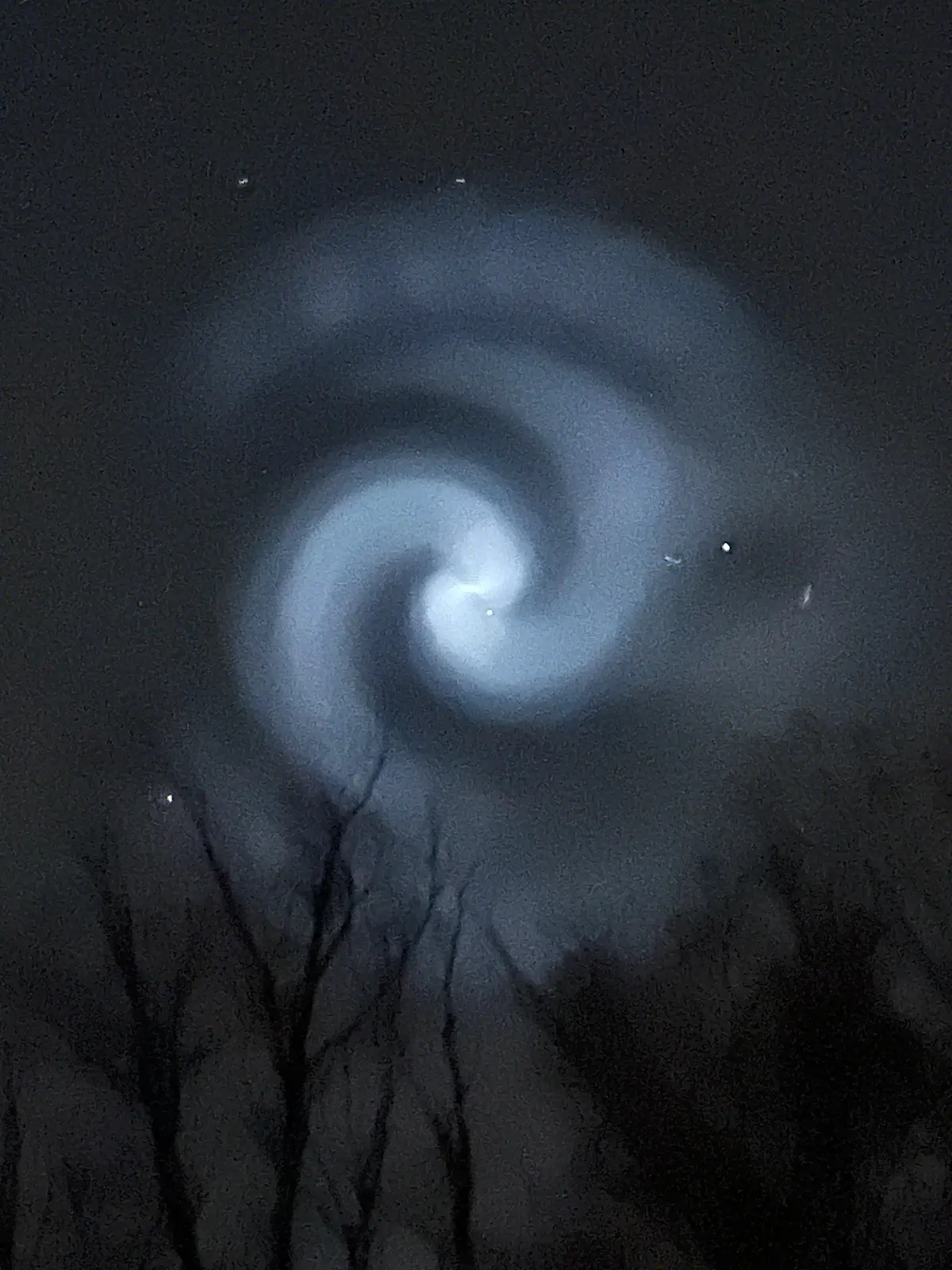 Bild zu: "Mysteriöse Lichter am Nachthimmel - was steckt dahinter?"