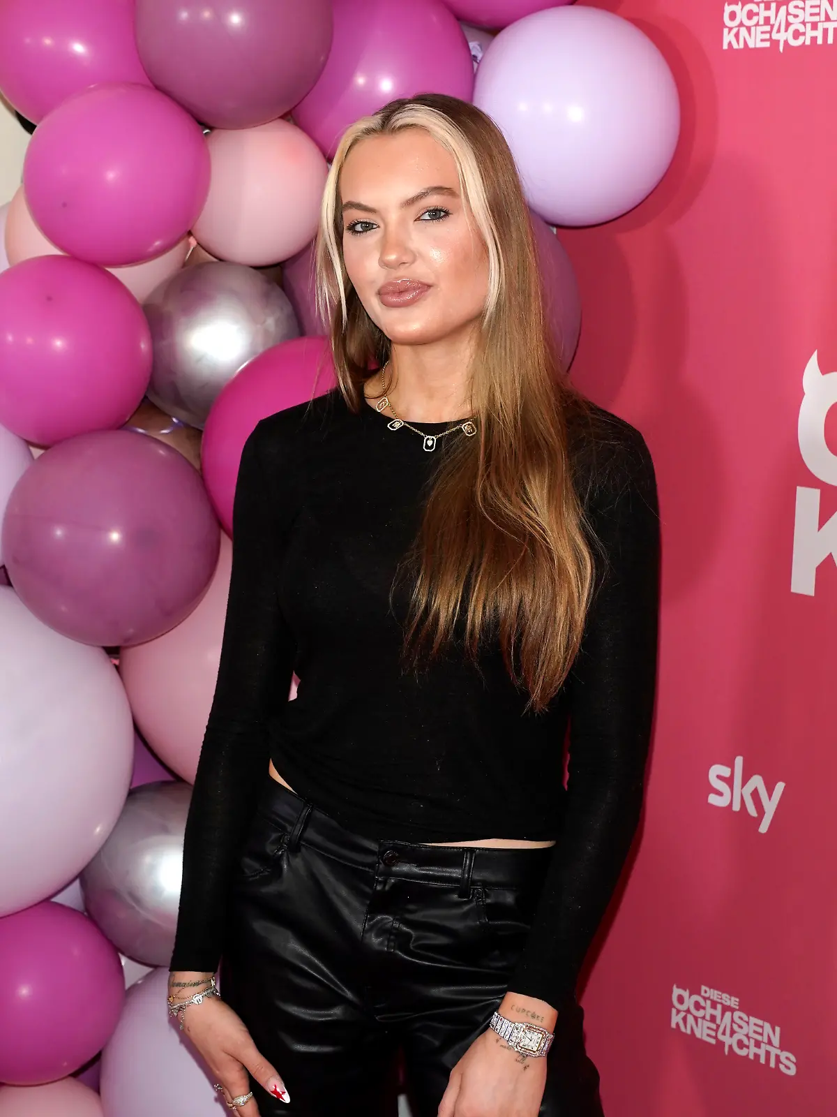 Cheyenne Savannah Ochsenknecht beim Photocall zum Start der 4. Staffel der TV-Serie „Diese Ochsenknechts” im International Club Berlin 20.03.2025.