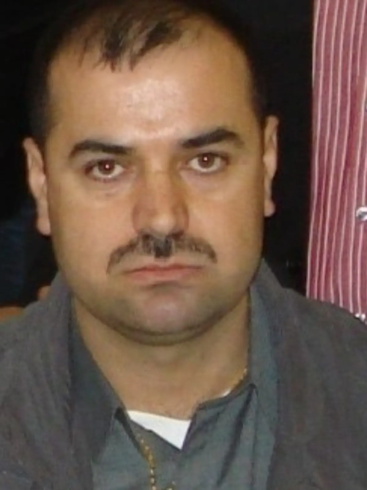 Der gesuchte Ali Askar Hasso BARAKAT (Alias: Sallah Ali Mischko) ist seit der Tat auf der Flucht. 
