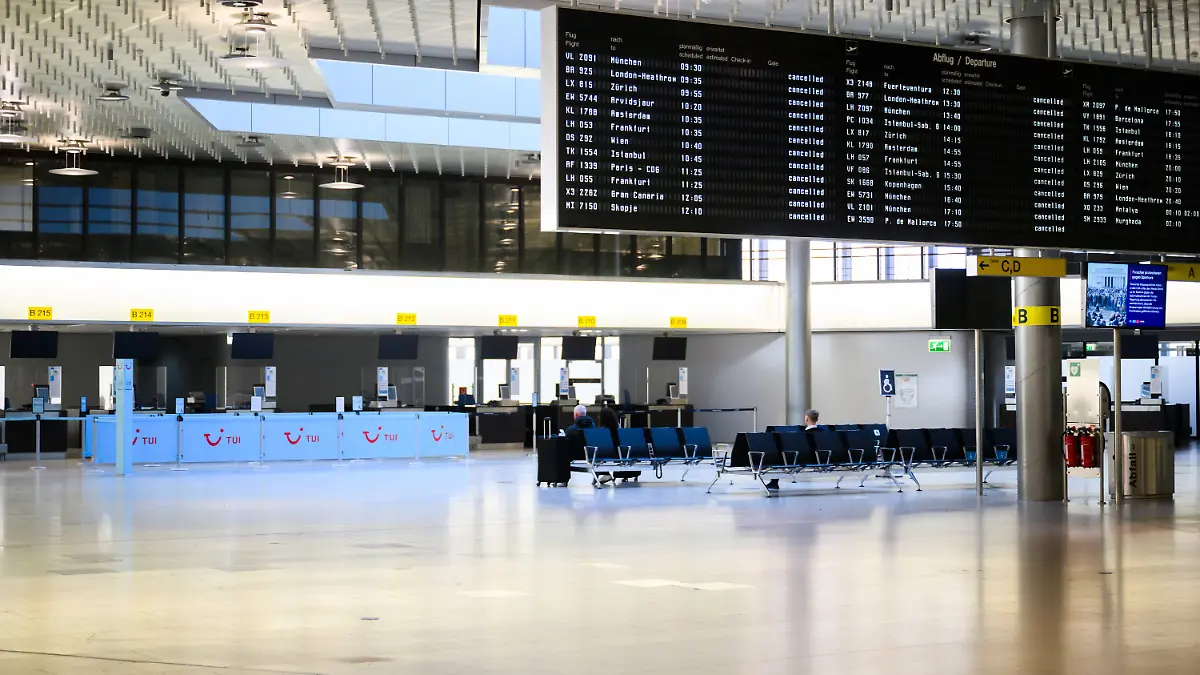 Festnahme direkt nach der Landung: Ein 51-Jähriger muss für zwei Jahre hinter Gitter.