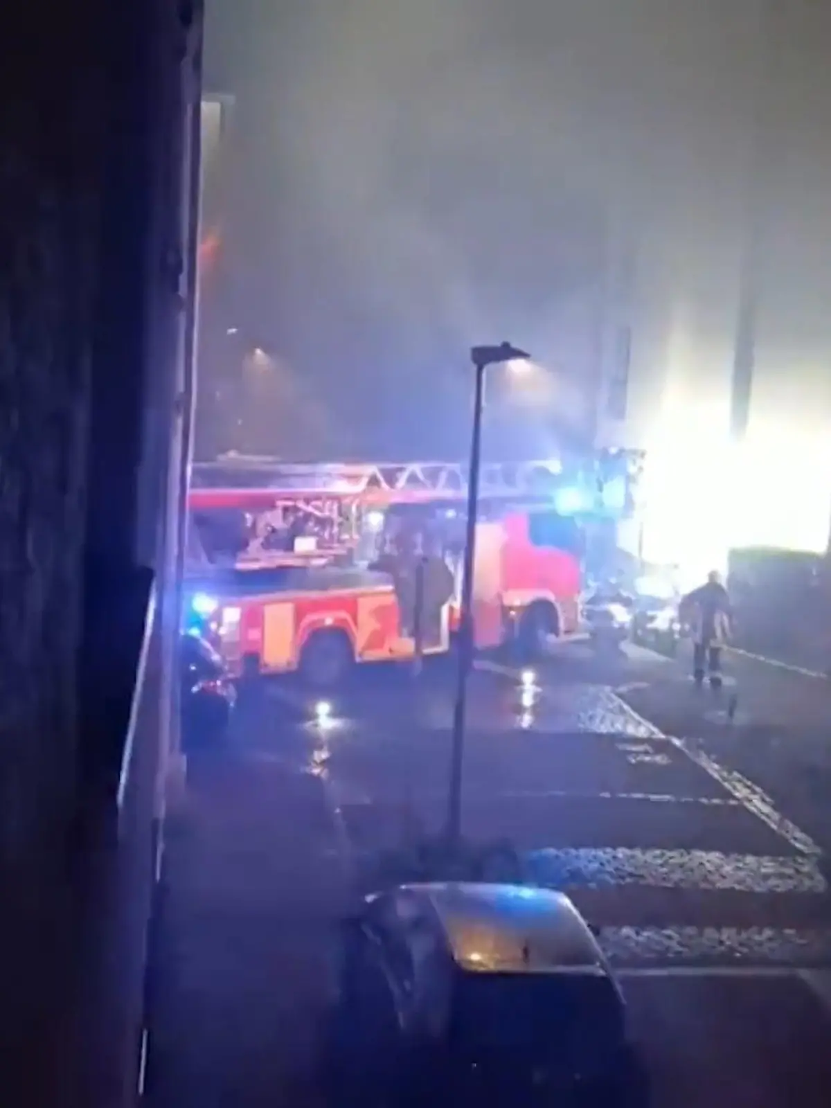 Bild zu: "Falschparker behindert Feuerwehreinsatz"